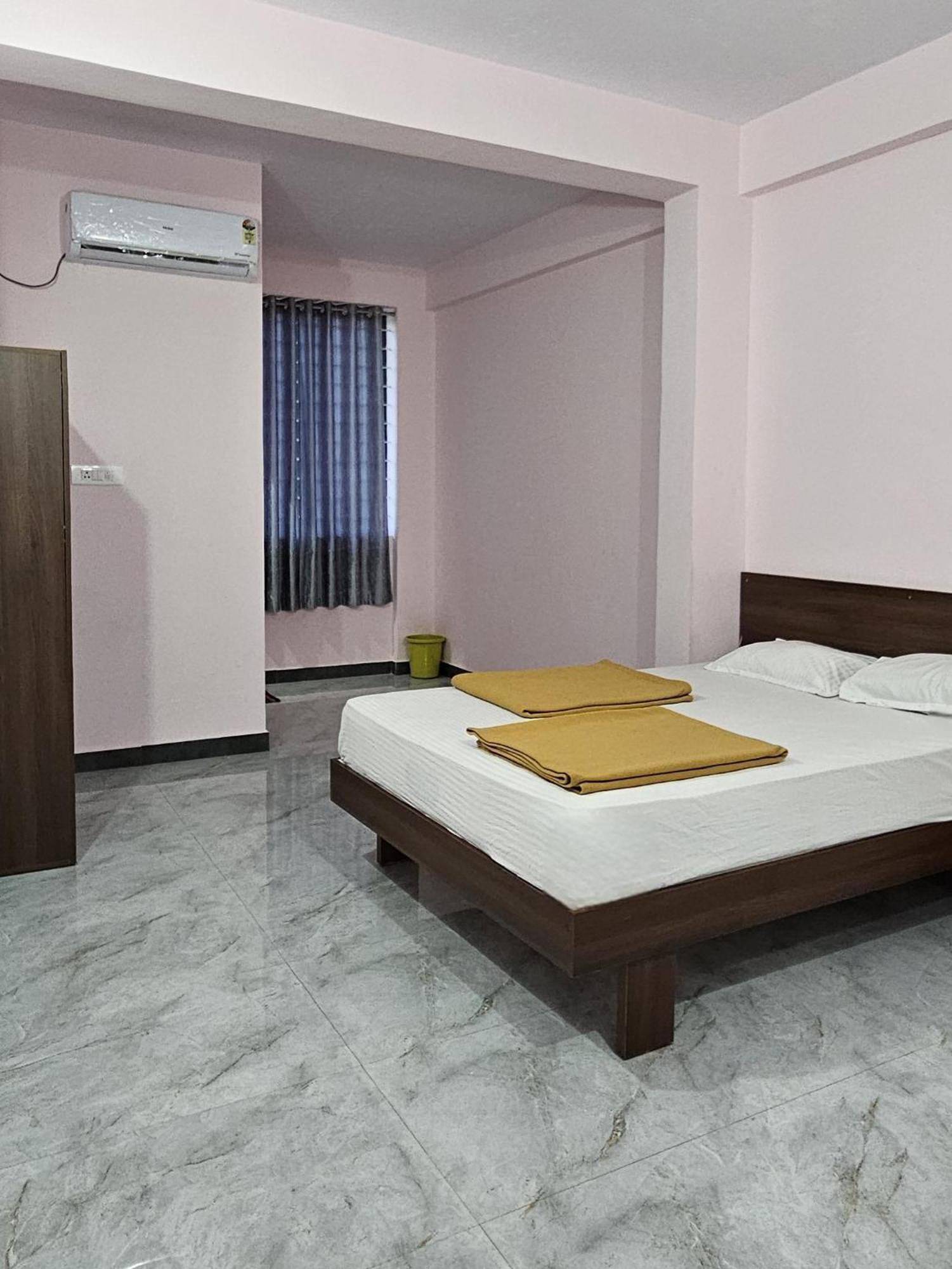 Golden Palace Residency Belagula Exterior photo